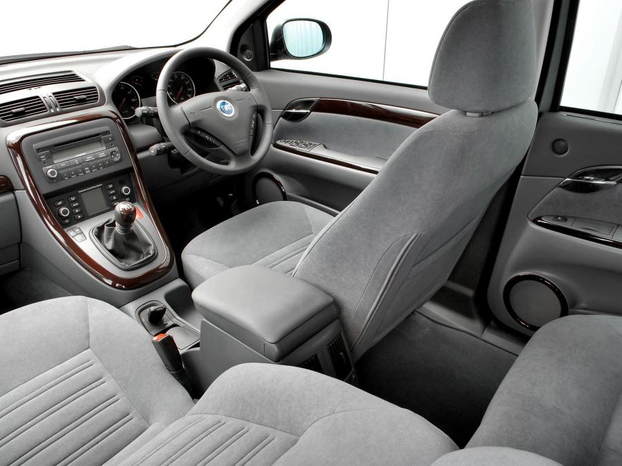  Fiat Croma 2005 года  (UK) (фото 15 из 16)